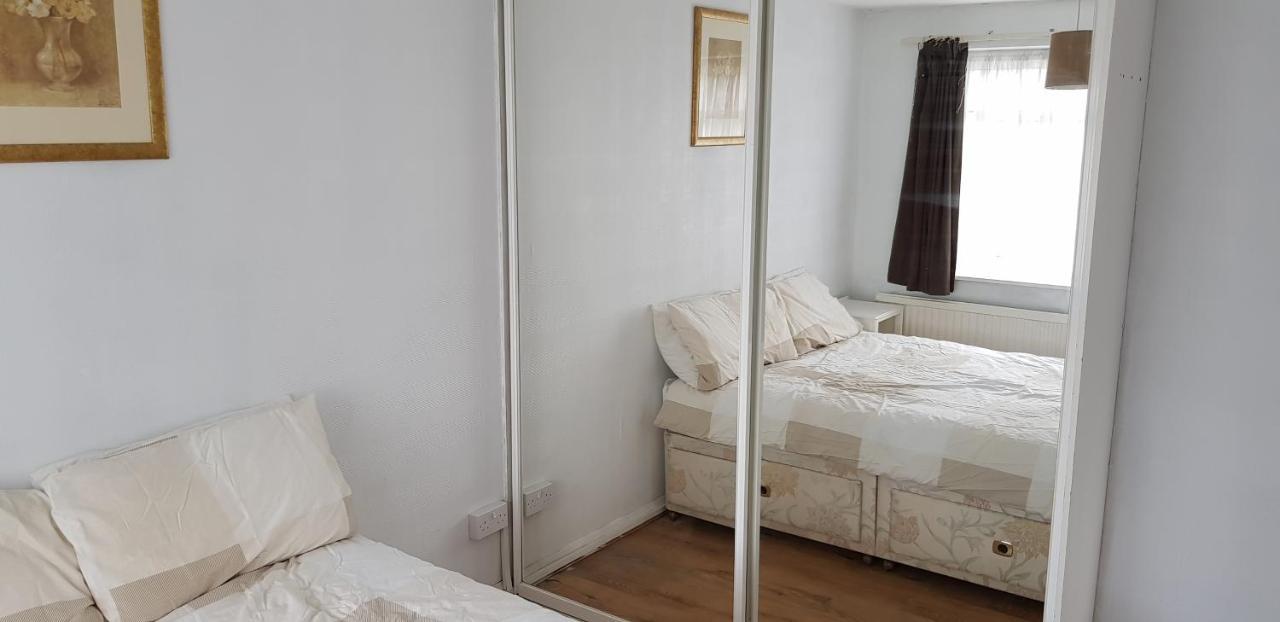 Appartement 61 Baker Street à Luton  Extérieur photo