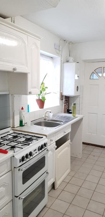 Appartement 61 Baker Street à Luton  Extérieur photo